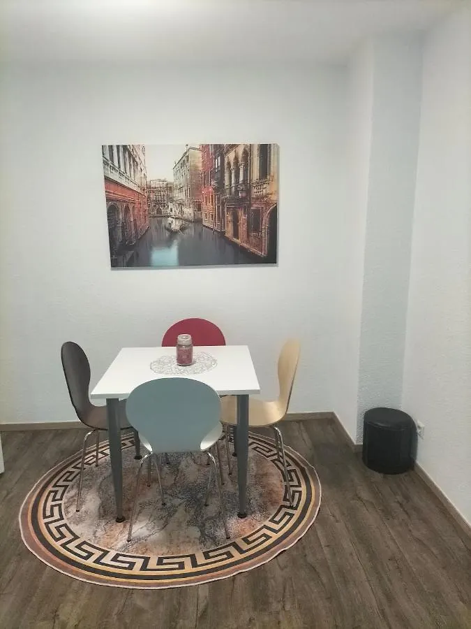 01 Stuttgart Holiday Apartment
